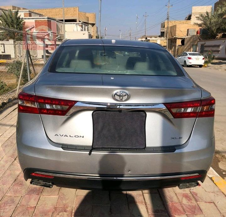 تويوتا أفالون